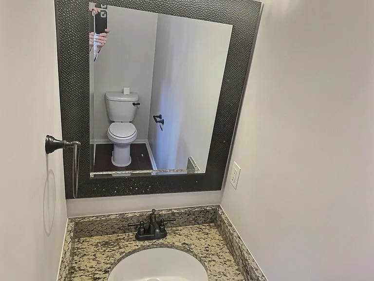 6500 Colonial Dr #7 — Photo 8