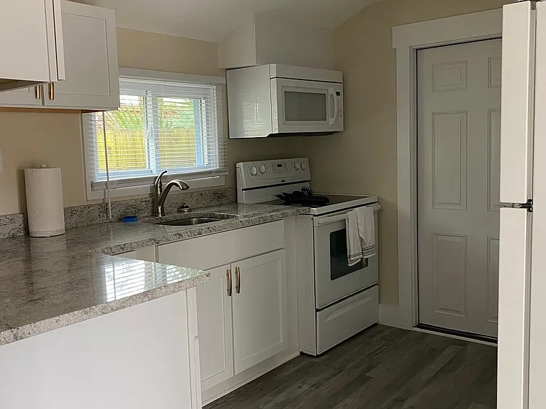 3824 N 10th Ave #C — Photo 3