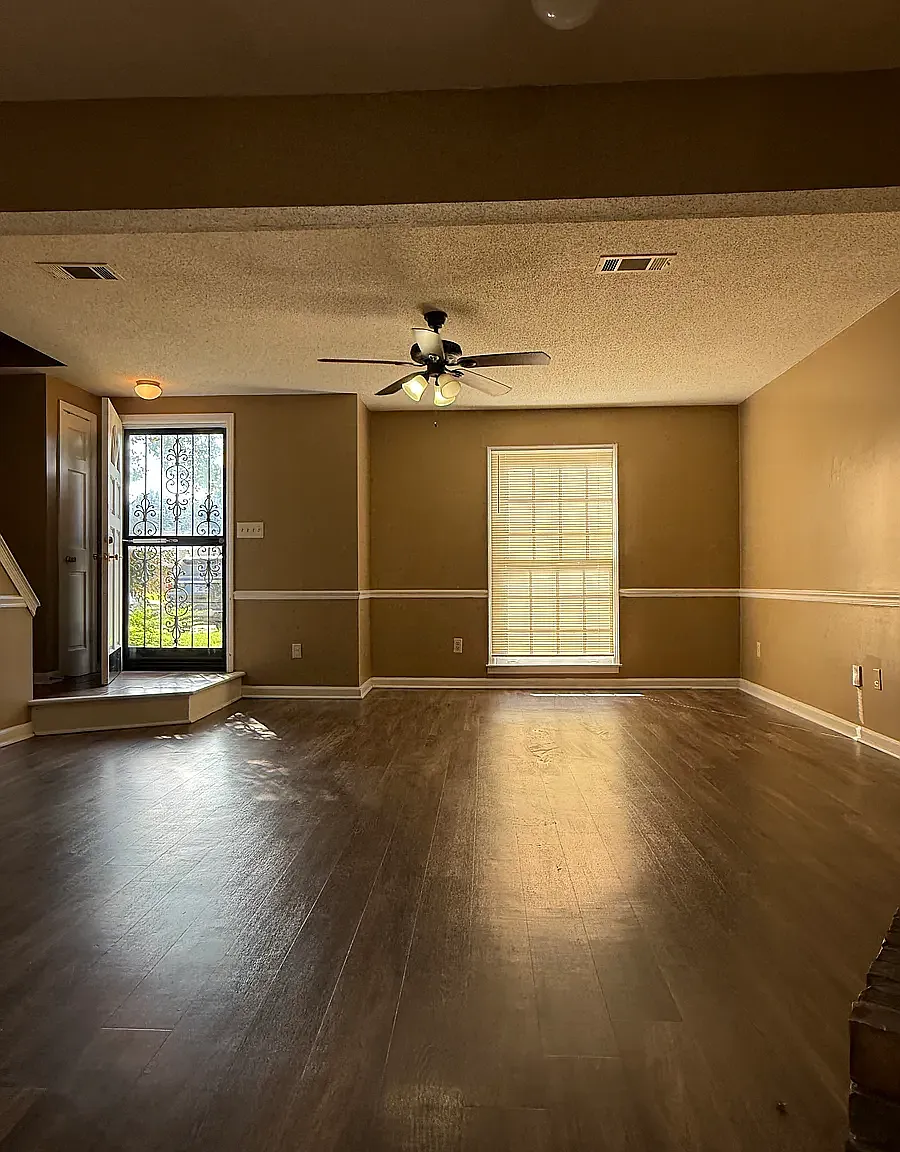 2 bed, 1392 sqft, $1,285 — Photo 2