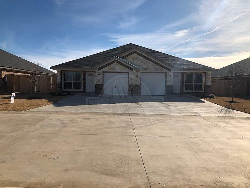 1st image of 4312 Hunters Place Dr #B