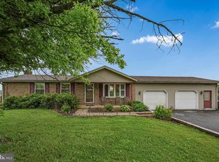 1150 W Swartzville Rd, Reinholds, PA 17569