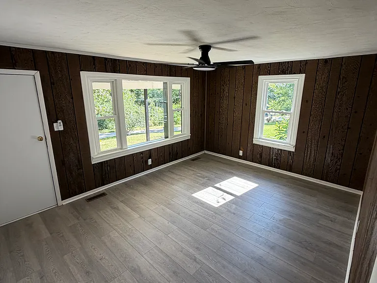 709 Hope St — Photo 3