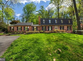 13701 Summer Hill Dr, Phoenix, MD 21131
