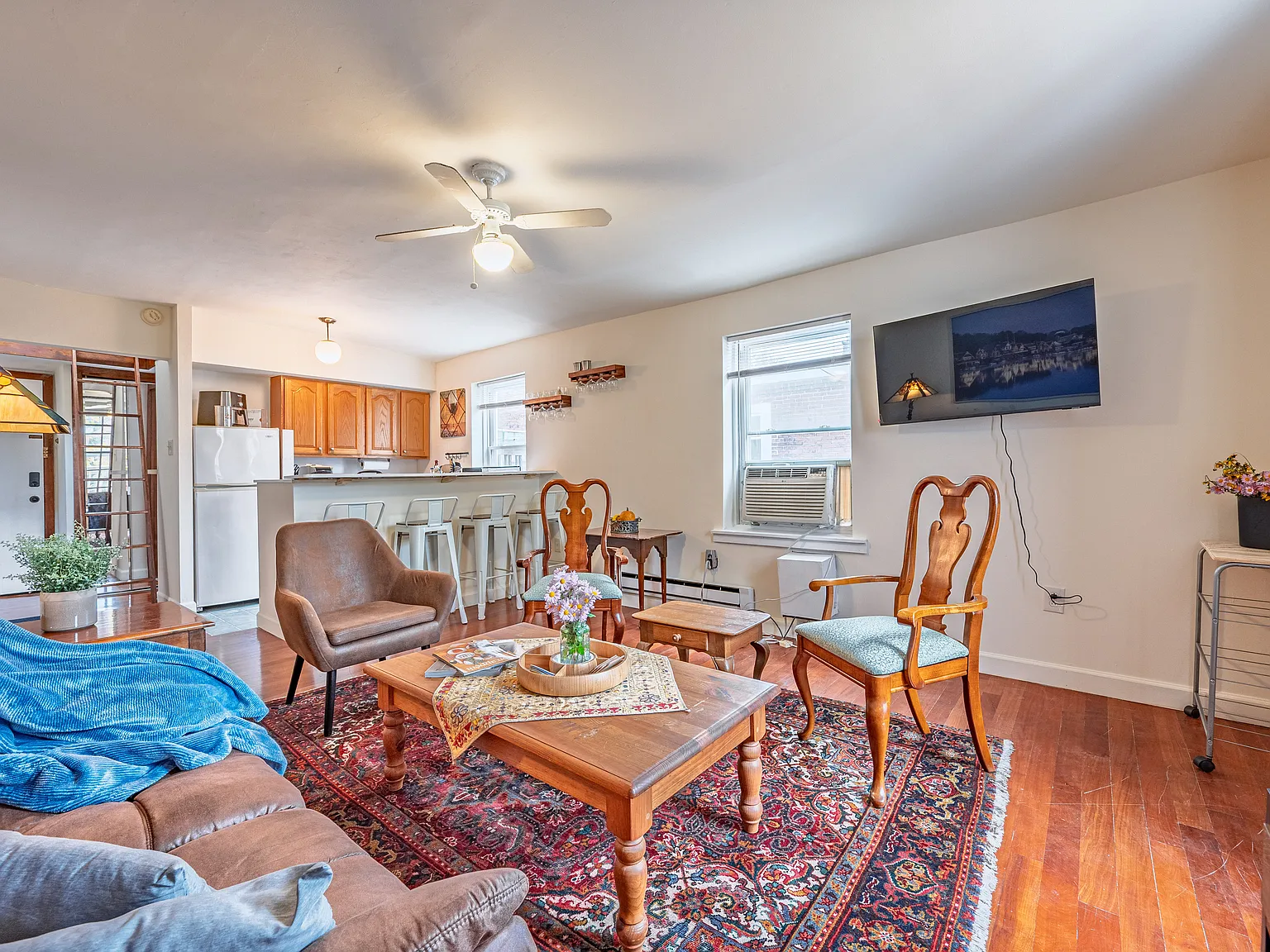 1 bed, 550 sqft, $2,100 — Photo 4
