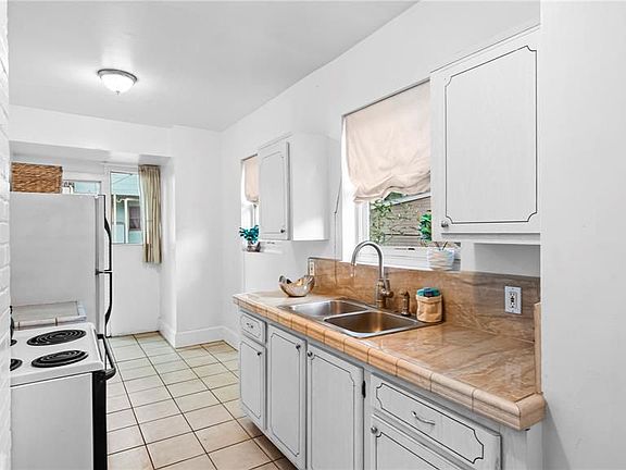 2nd image of 750 7th Ave N #6