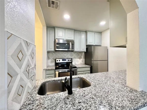 11525 N Meridian Ave APT 203, Oklahoma City, OK 73120