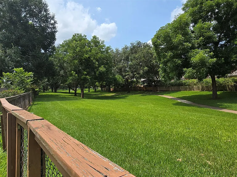 3434 Streamside Ln — Photo 7