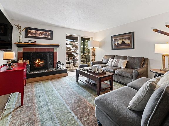 3rd image of 651 Gothic Road Unit D-409