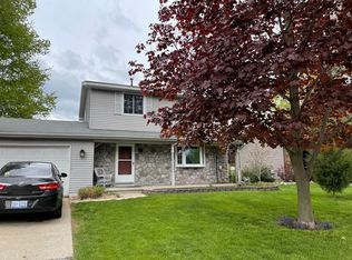 6126 Trumbull St, Lansing, MI 48911