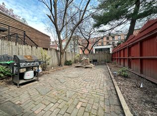 233 Cumberland St #2D, Brooklyn, NY 11205