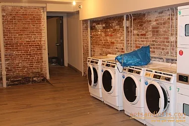 Rented by aptsandlofts.com