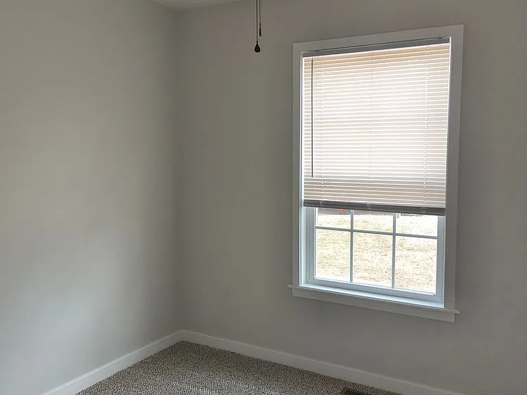 3437 S Glenn Ave — Photo 4