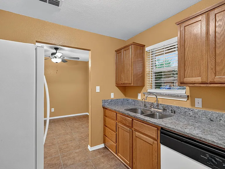 1412 Paco Trl — Photo 11