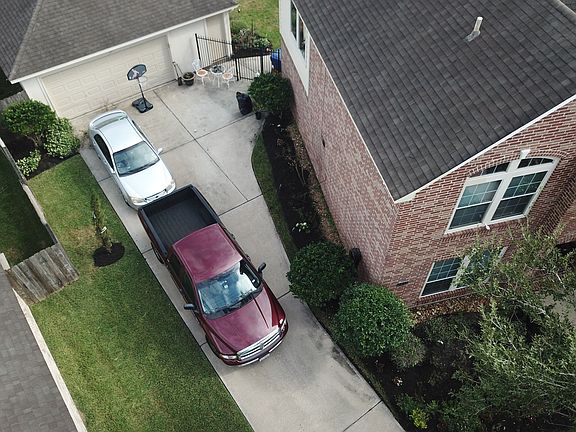 5th image of 2815 Eros Ln