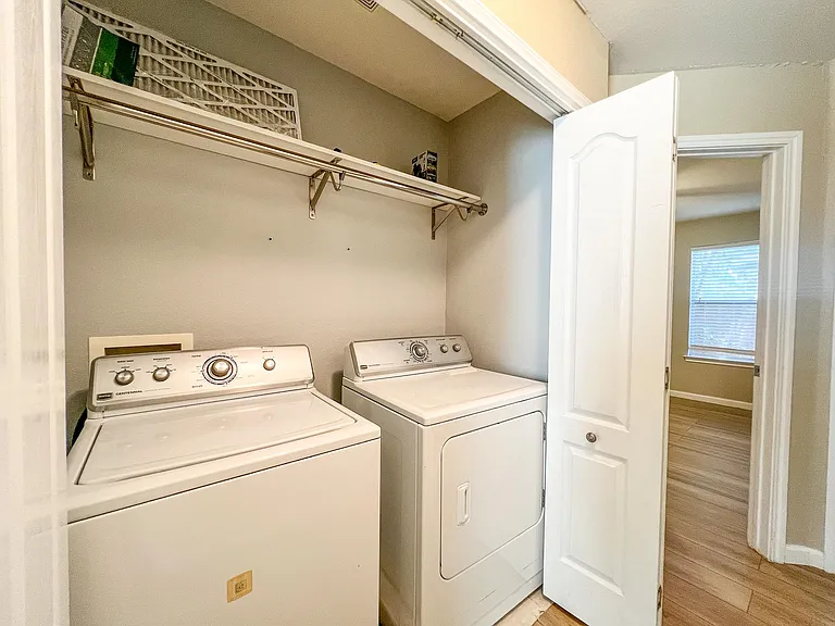 298 Jack Rabbit Ln — Photo 2