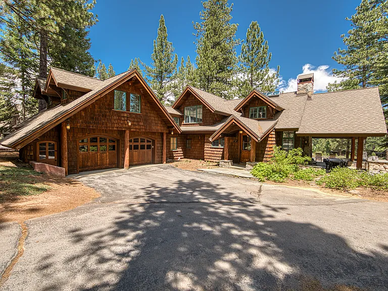 8450 Lahontan Dr — Photo 37