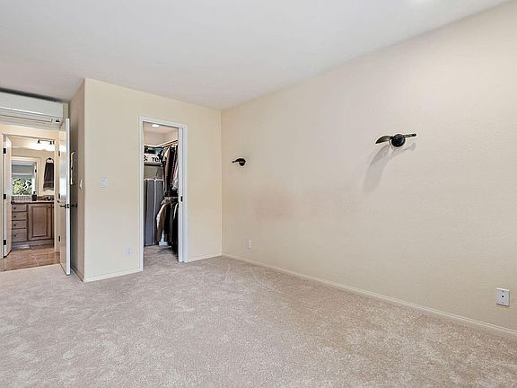 5th image of 202 Por La Mar Cir #202
