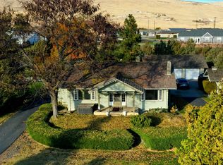 4309 Hillcrest Dr, Yakima, WA
