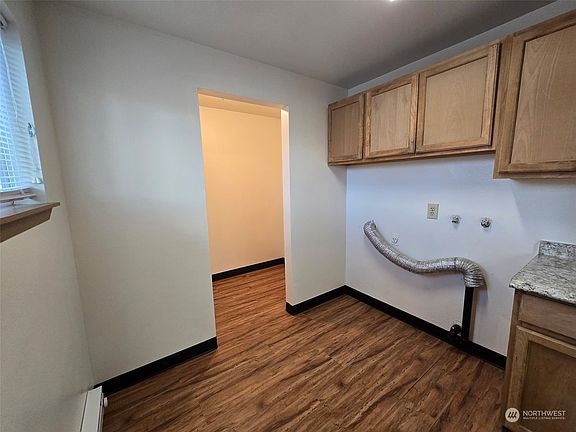 5th image of 1250 -1252 Moses Street