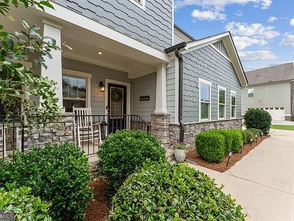 3rd image of 26 Ridgemont Way