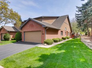 209 Ashley Way, Bloomingdale, IL 60108