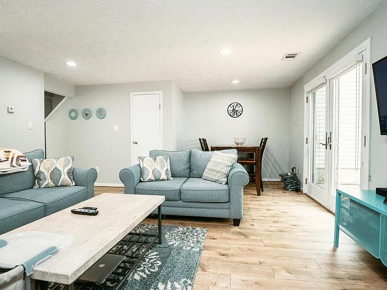 9134 Everett Ct — Photo 13