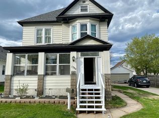 1326 Merryman St, Marinette, WI 54143