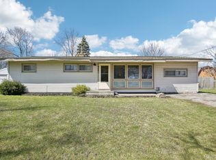 9091 Maplewood Dr, Clio, MI 48420