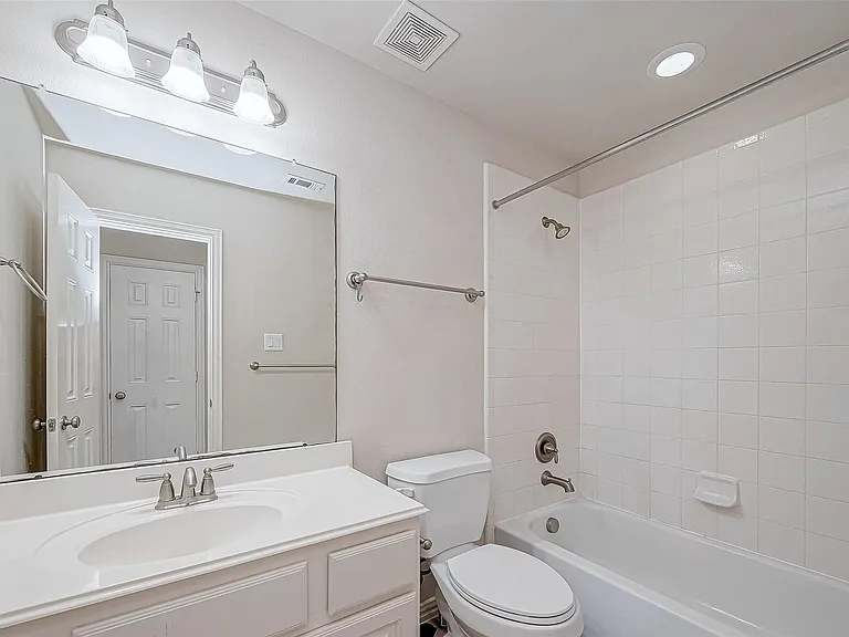 25926 Brad Hurst Ct — Photo 28