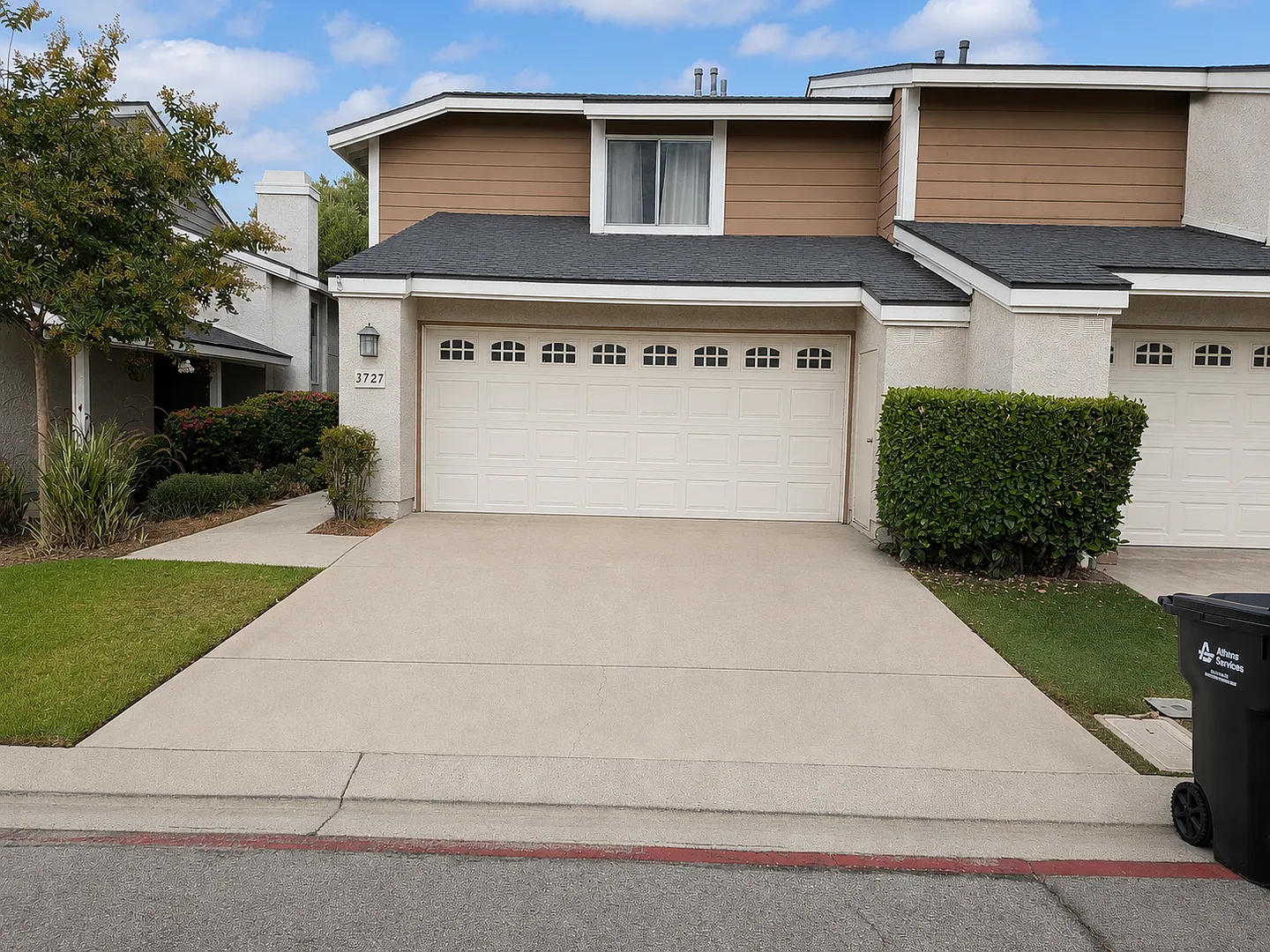 North Pomona Townhome with Private Patio and Community Pool! — Photo 2