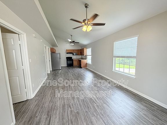4th image of 1705 S Calhoun St #2