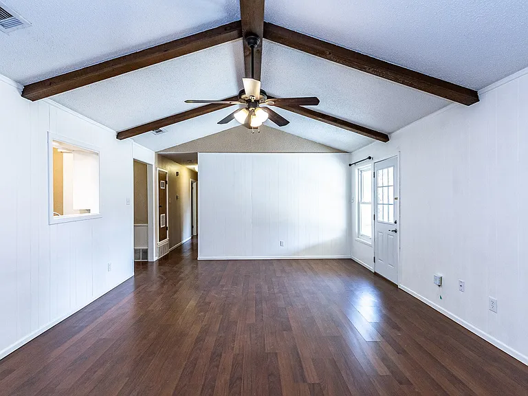 8304 Fremont Ave — Photo 5