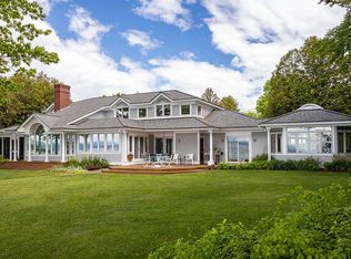 1 Crescent Beach Dr, Burlington, VT 05408