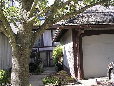 1st image of 1539 Treetop Trl APT B
