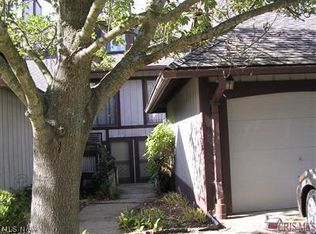 1539 Treetop Trl APT B, Akron, OH 44313