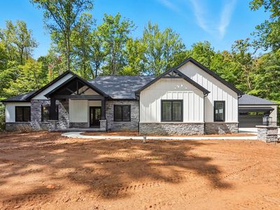 16729 Darling Rd, Woodburn, IN, 46797
