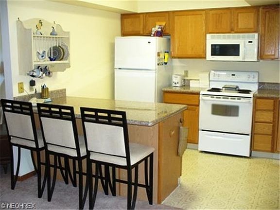5th image of 1800 Westport Cv