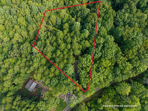 5th image of 40 Lynae Ln