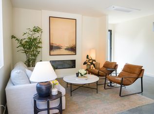 600 Park Ave NE, Bainbridge Island, WA 98110