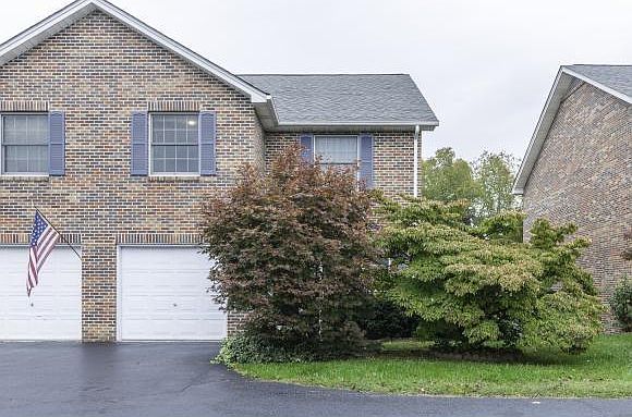 1st image of 686 Thompson Dr #0