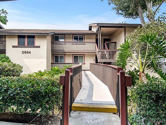 2nd image of 3664 Clairemont Dr