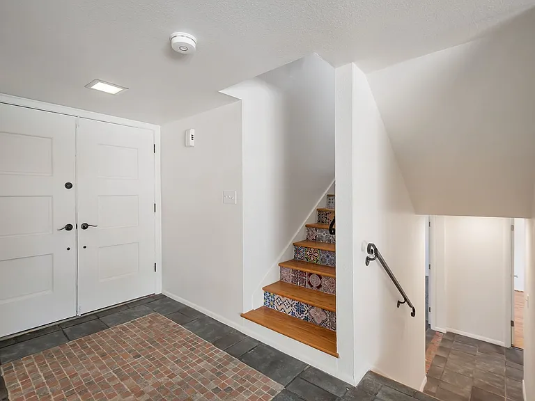 1633 E La Jolla Dr — Photo 23