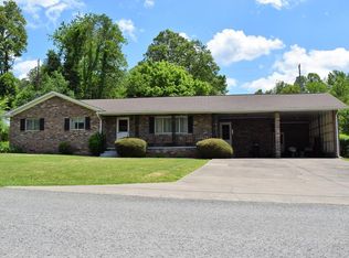 127 Zeigler Dr, Pikeville, KY 41501