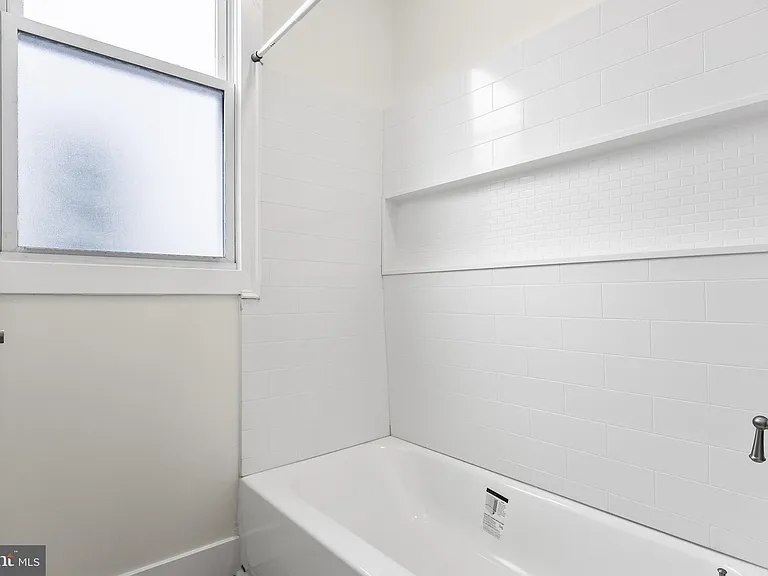 607 Station Ave — Photo 11