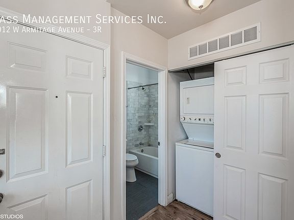 3rd image of 4012 W Armitage Ave Unit 3R