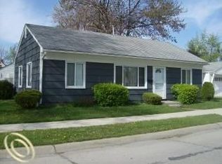 26404 Normandy St, Roseville, MI 48066