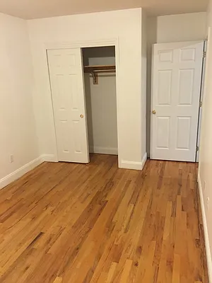 Rented by Signature Spaces NYC Corp | media 38