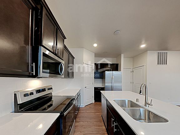 3rd image of 4252 177th St E