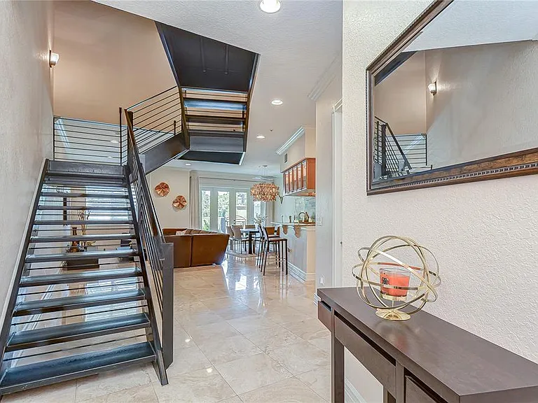 4907 Bayshore Blvd #105 — Photo 4