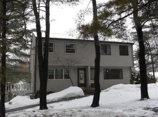 104 Hayward St, Franklin, MA 02038